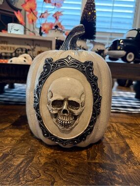 T.J.Maxx White Glitter Pumpkin with Ornate Silver Skull Plaque